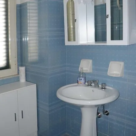 Iris Apartman *