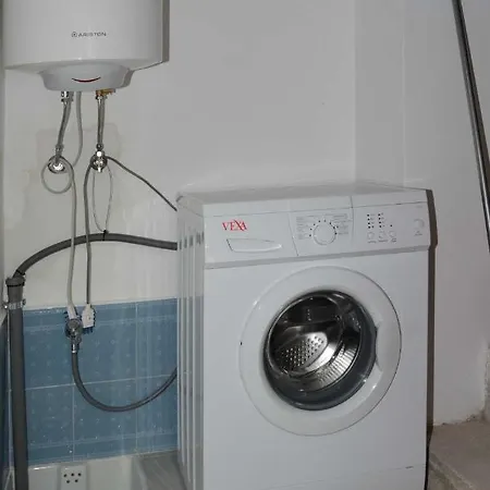 Iris Apartman *